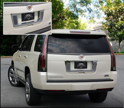 E&G 2015-2020 Cadillac Escalade Chrome w/Chrome Mesh License Plate Bezel