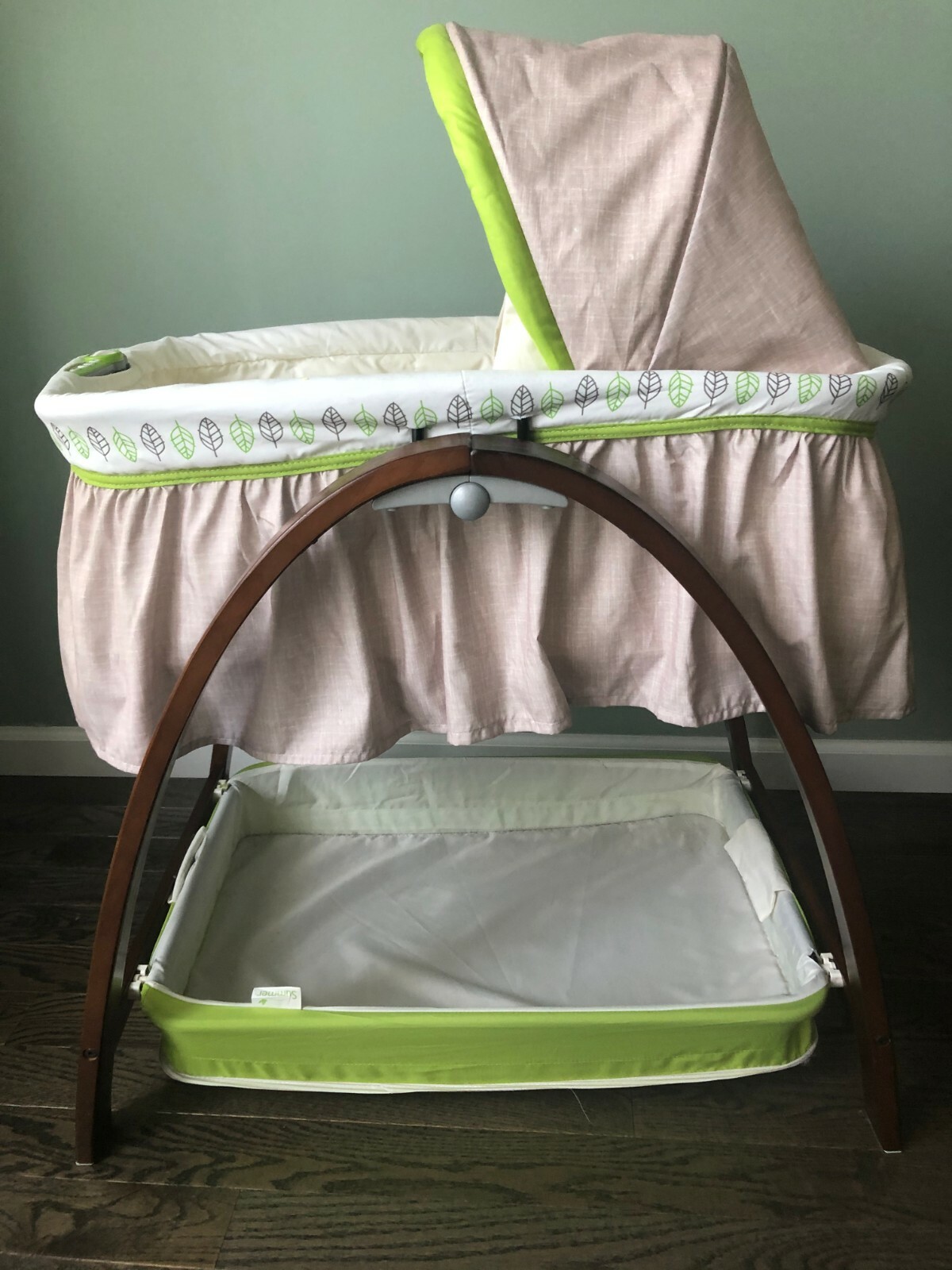 summer infant bentwood bassinet