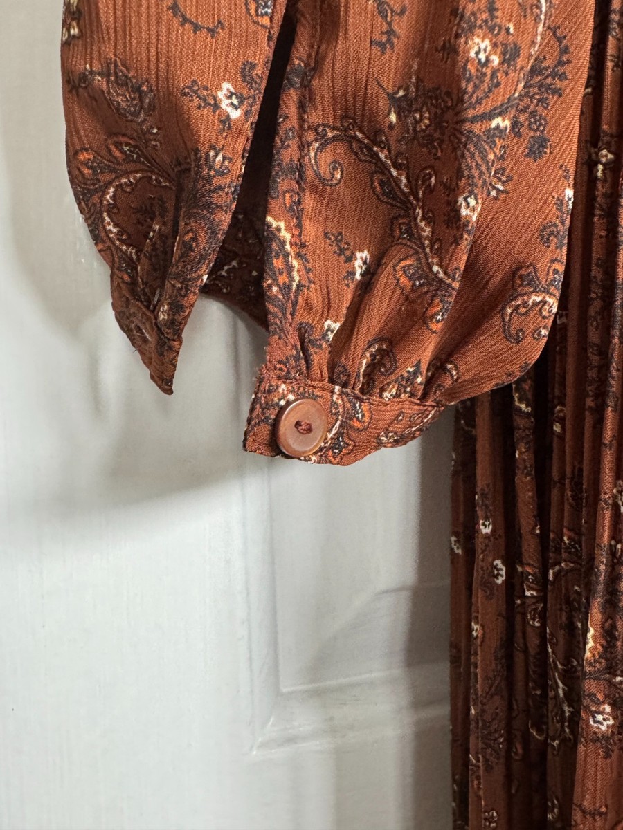 uniqlo chiffon dress NEW Uniqlo :C Printed Chiffon Pleated Long Sleeve Dress Womens XS Brown Paisley