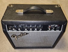 Fender Frontman 15G 15 watt Guitar Amp, Black, 38W @ 120VAC/60Hz