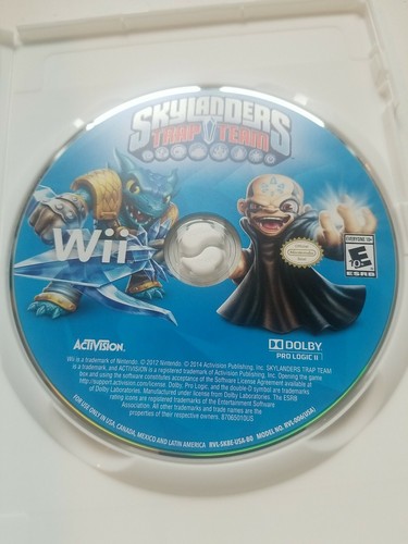NINTENDO WII - SKYLANDERS SWAP FORCE & SPYROS & TRAP TEAM & GIANTS BUNDLE OF 4 - Picture 9 of 9