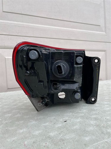 2014-2021 14 15 16 17 18 19 20 21 Jeep Grand Cherokee Tail Light OEM - Picture 11 of 15