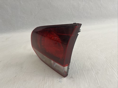 Lámpara de respaldo para pasajero trasero Volkswagen Golf 2010-2014 en puerta levadiza 5K0-945-094-Aa - Imagen 2 de 5