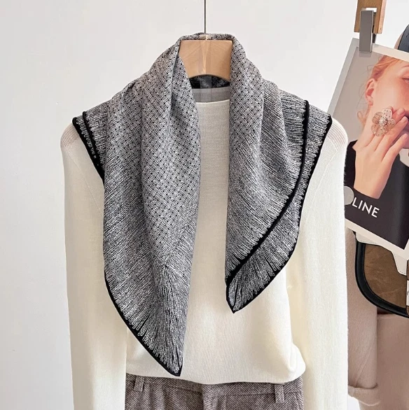 70% Cashmere 30% Silk Gray knit Print Scarf Bandana 26'' Shawl Neckerchief Wrap
