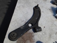 Triangle de suspension Suzuki SWIFT