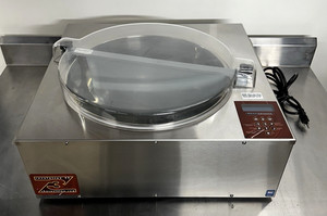 ChocoVision Revolation 3Z - Chocolate Tempering Machine - 30Lb Machine w Baffles