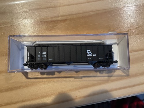 Atlas Spur N 90 Tonnen Open Hopper 3-Bay #32781 Chesapeake & Ohio | Zustand: New