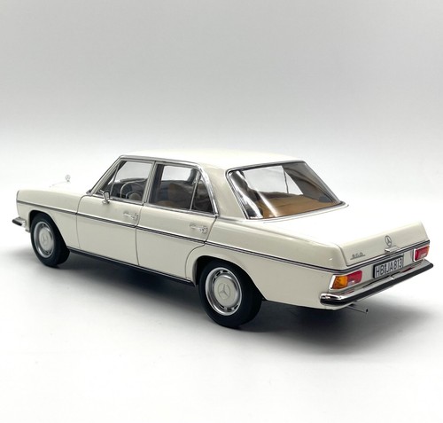 Norev 183770 Mercedes Benz 200 berlina W114 anno 1968 in bianco, IMBALLO ORIGINALE, 1:18, D009 - Foto 6 di 10