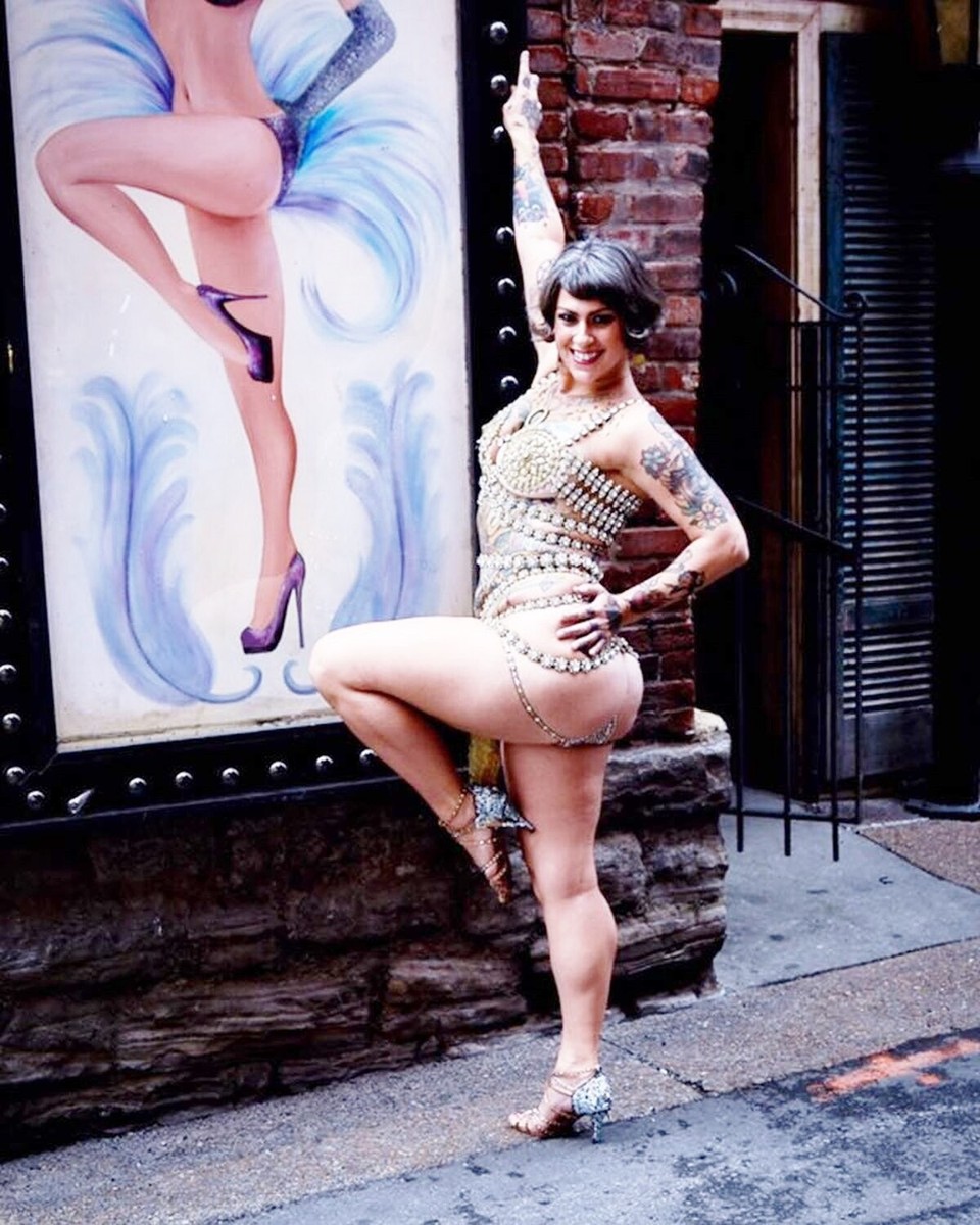 Danielle Colby 10 x 8 Photograph no 8 | eBay