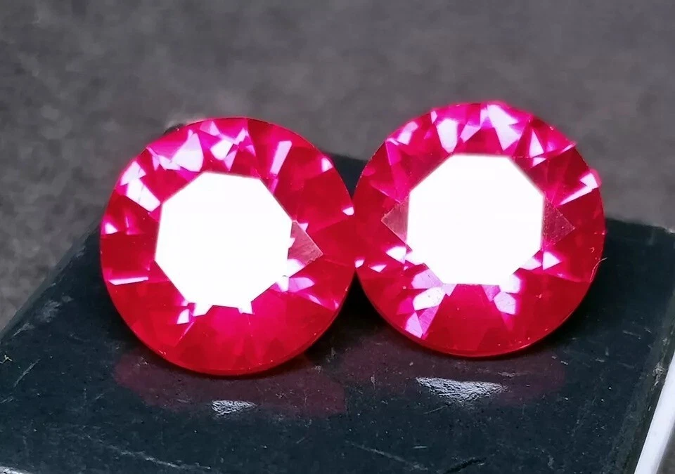 Natural Pair of Red Ruby 12+ Ct Round Cut Certified Loose Gemstones - Image 2 of 4