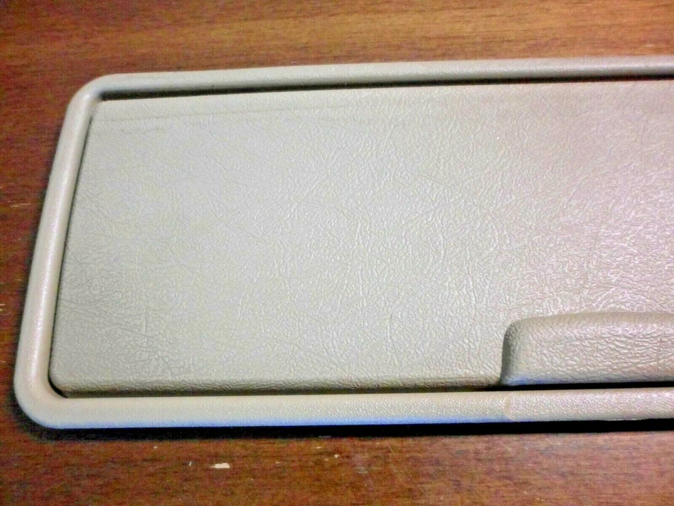 1988 - 1994 88 89 90 91 92 93 94 Jaguar XJ6 XJ12 - Sun Visor Mirror Insert Foto 2 de 4
