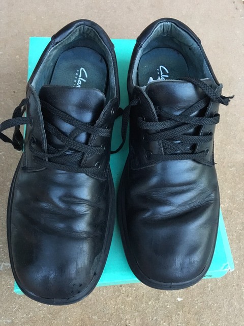 clarks daytona senior school shoes