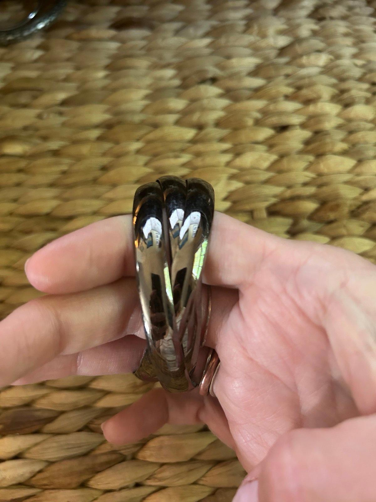 Interlocking gunmetal gray bangle bracelets - image 6