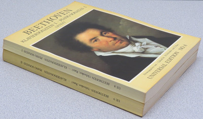 Beethoven Klaviersonaten I and II Piano Sonatas - URTEXT Universal Edition 8 & 9