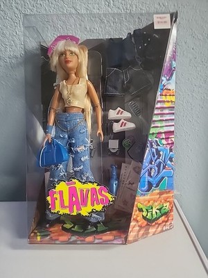 Mattel Flavas Tika Doll 2003 Complete Set B7583. NRFB