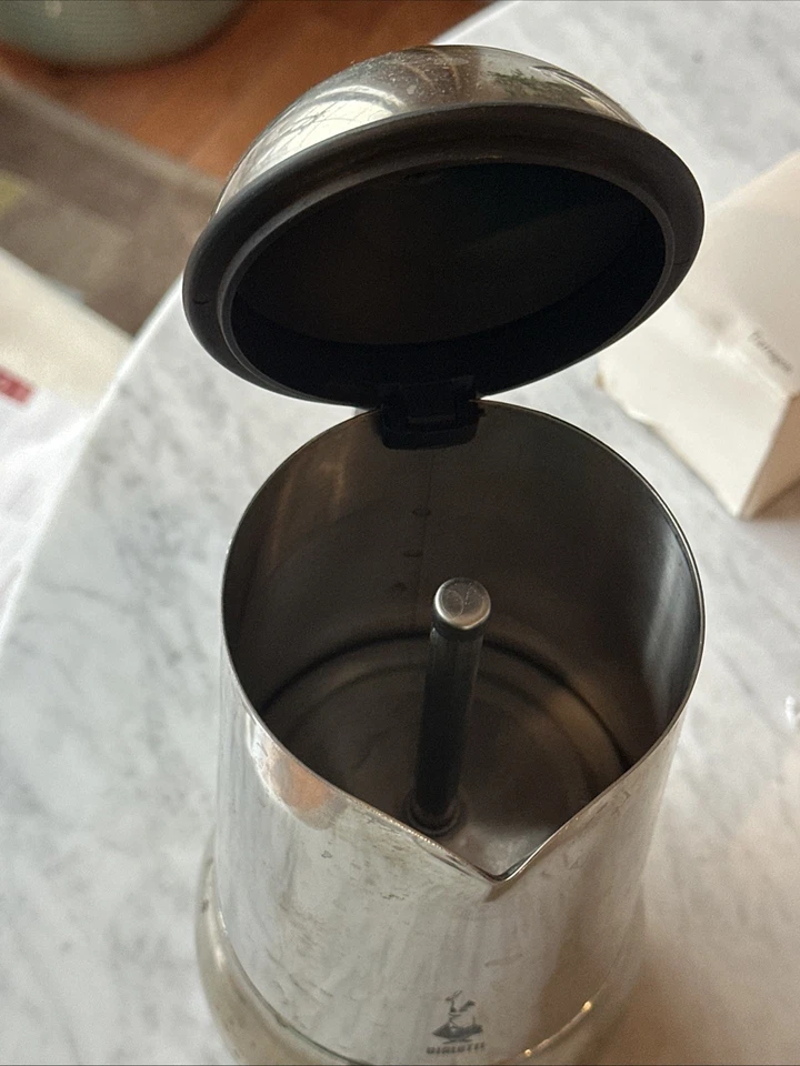 Cafetera Bialetti Espresso Moka Pot. Hecho en Italia. RARO Foto 3 de 4