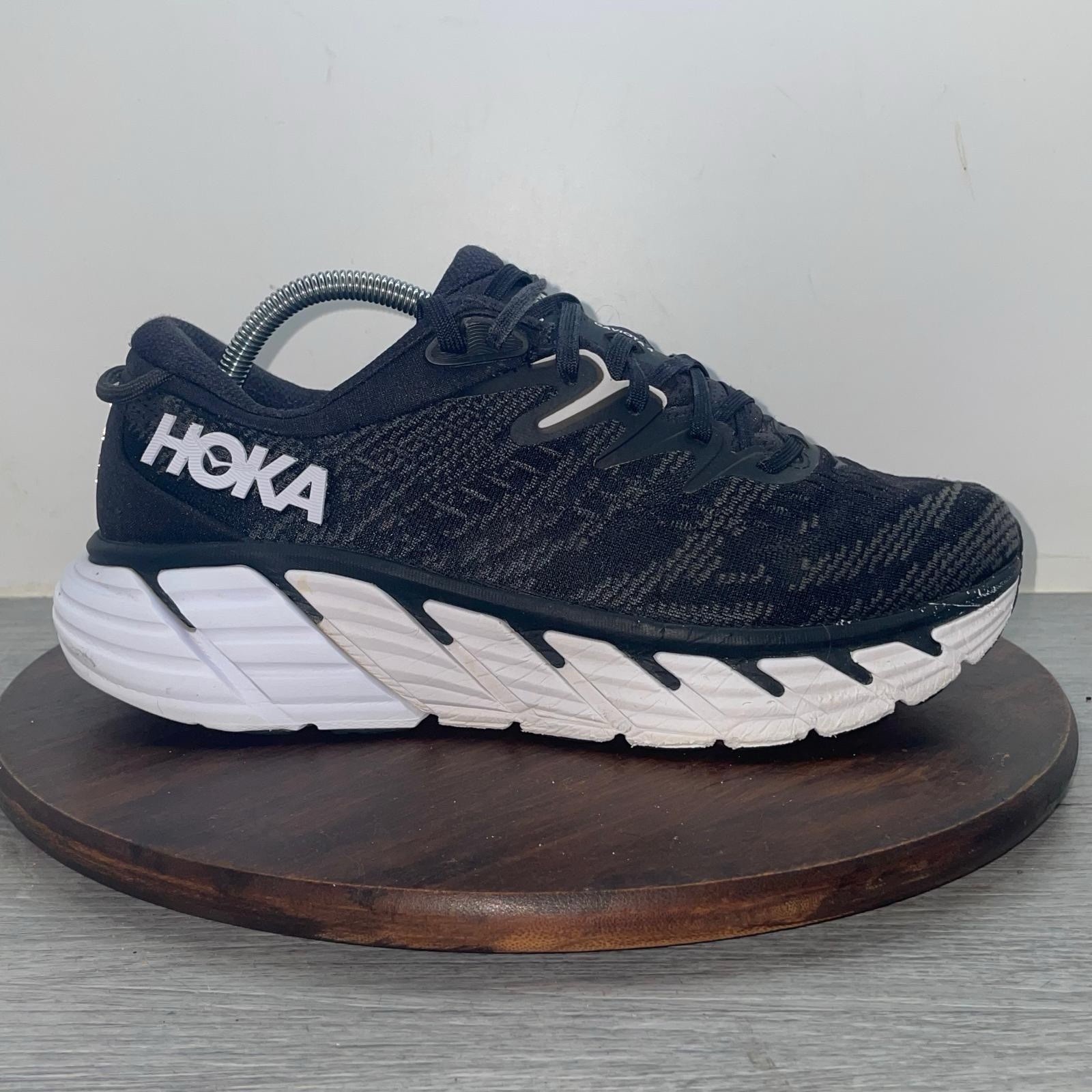 Hoka One One Gaviota 4 1123198-BWHT Sneakers Men’s 9.5 D Black Running Shoes