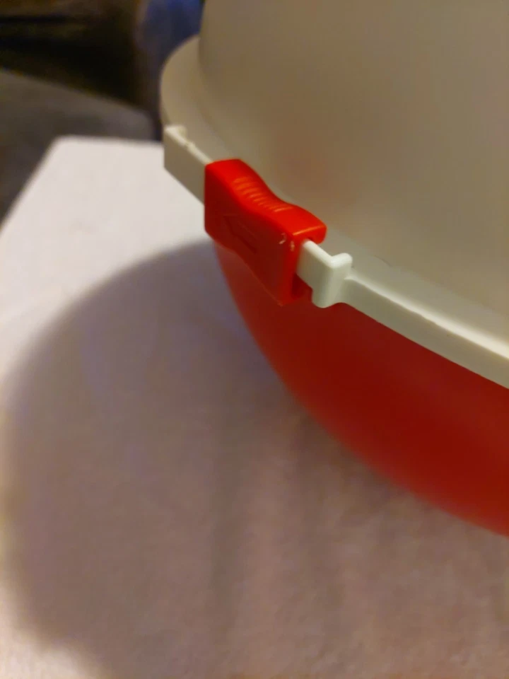 The Big Bobber Insulated Floating Cooler - Image 4 of 4