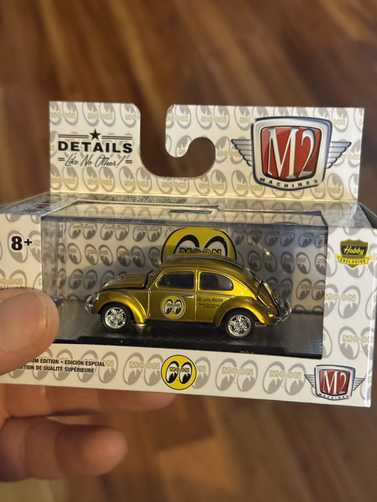 BRAND NEW FULLY COMPLETE W/ DISPLAY SLEEVE M2 MOON-EYES LIQUID GOLD! SET OF 6!