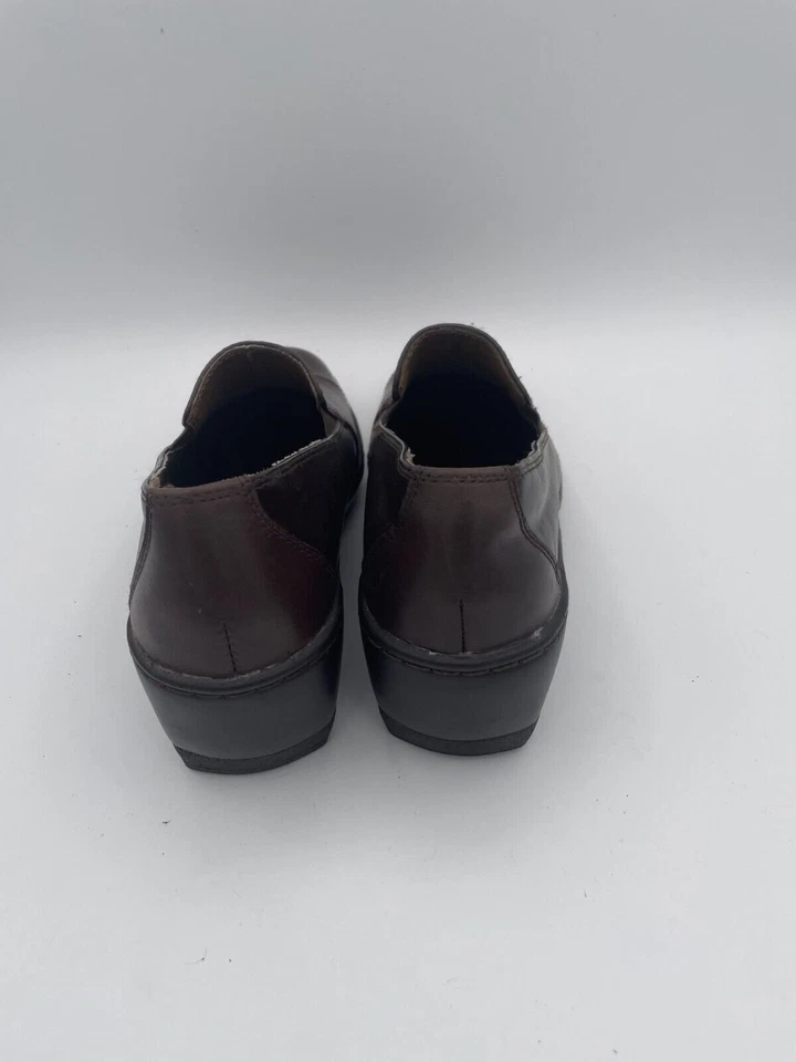 Croft & Barrow 坡跟舒适鞋女式 7 码棕色皮革一脚蹬木底鞋 — 第 4/4 张图片