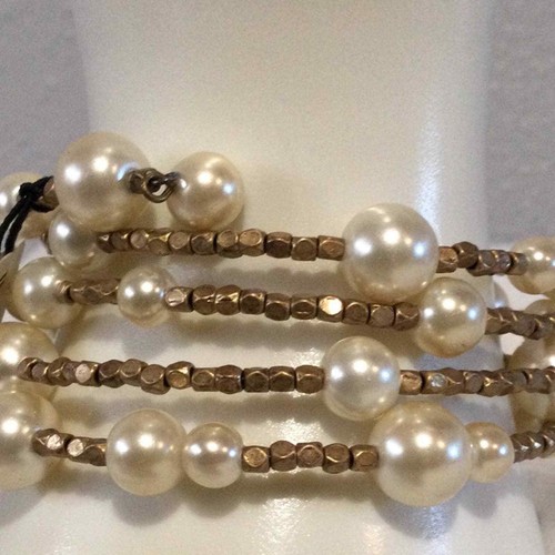 White House Black Market Faux Pearl and Gold Bead Wrap Bracelet NWT - Picture 3 of 16