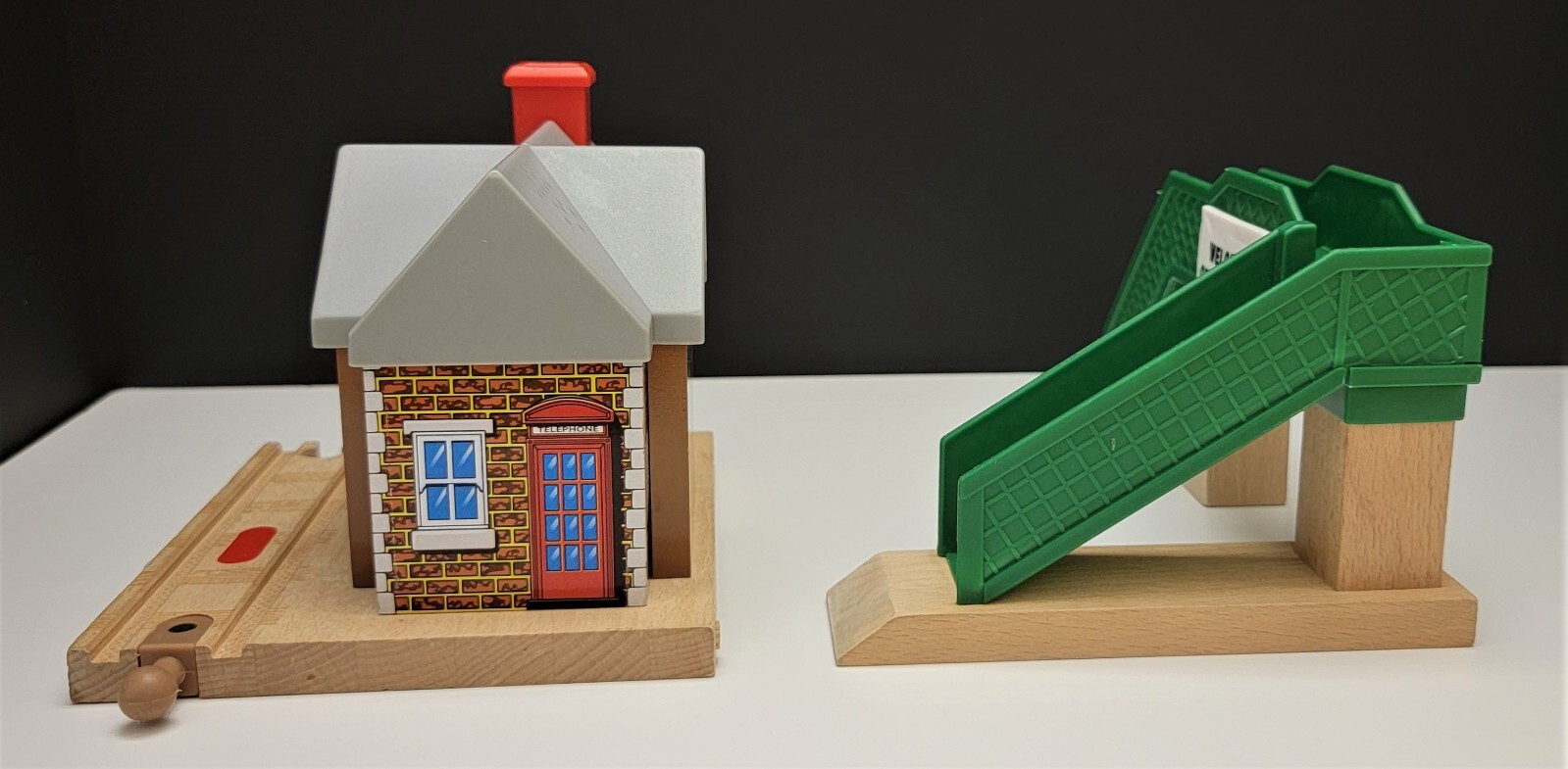 Thomas & Friends Wooden Railway Great Waterton Station & Great Waterton