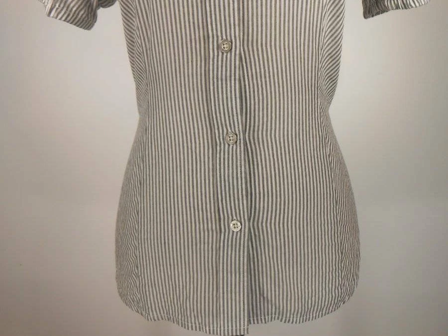 Hermosa Blusa Para Mujer Talla 2 Michael Kors Gris Rayas Volantes Manga Corta Foto 3 de 4