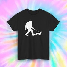 Bigfoot Walking Dog Funny T-Shirt S-5XL Sasquatch Humor Graphic Tee Dog Lovers