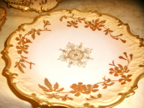 Juego de 8 platos de cena antiguos de T&V Francia - Limoges blanco beige y dorado festoneado - Imagen 4 de 10