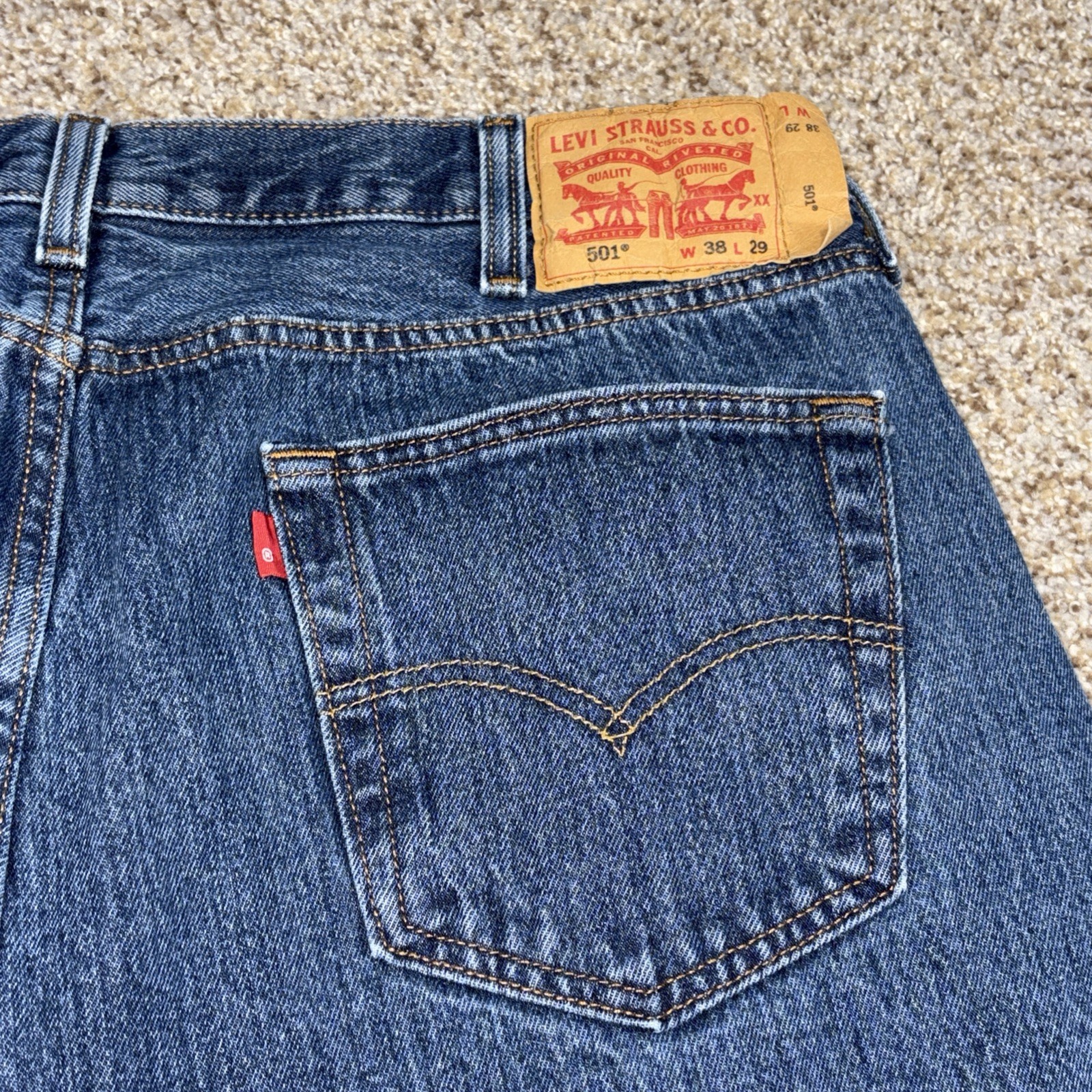 Levis 501 Jeans Mens 38x29 Blank Tab Denim Straight Leg Button Fly Fits 36 X 28 - View 16