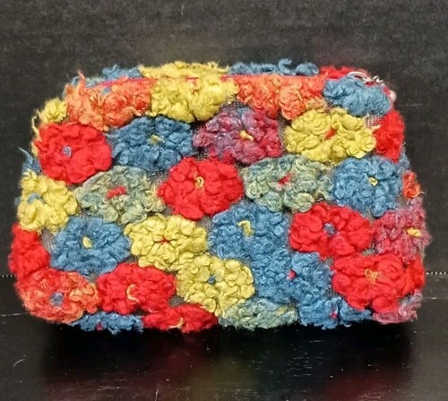 Vintage Martin & Barnett Colorful Knit Flower Cosmetic Bag 7" X 5" Zip Closure - Picture 3 of 8