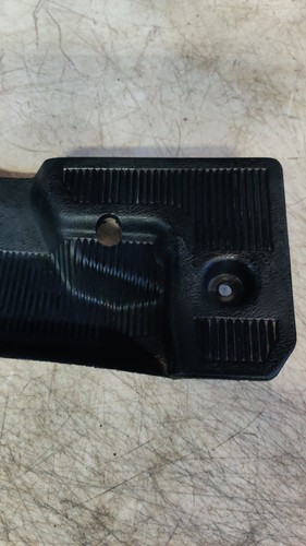 1973-77 El Camino Chevelle Oldsmoblie Lower Steering Column Carpet Guard - Foto 5 di 7
