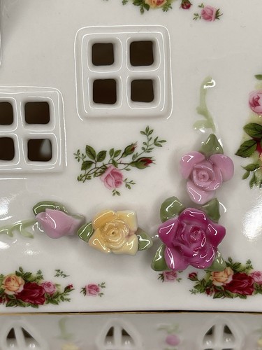 Royal Albert Old Country Roses Church w/Steeple Tealight Votive Candle Holder - Bild 12 von 21