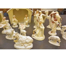 Vintage Atlantic Mold Hand Painted Nativity Set With Stable Manger 22 Piece READ