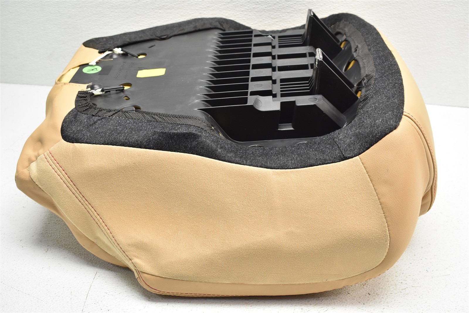 Maserati GranTurismo 2008-2011 Rear Right Lower Seat cushion