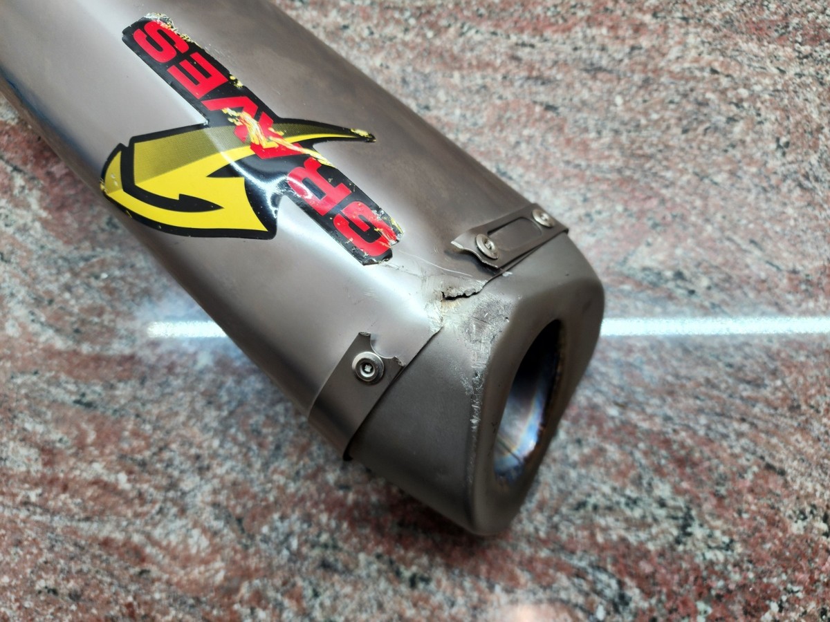 2019-25 Kawasaki ZX-6R Graves Titanium Slip-On Exhaust Cat-Back