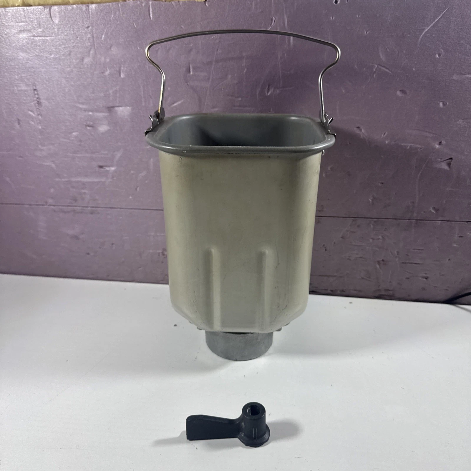 Zojirushi BBCC-N15 Bread Maker Replacement Pan And Paddle Only