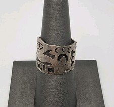 Vintage Tribal Sterling Silver Band Ring Size 7