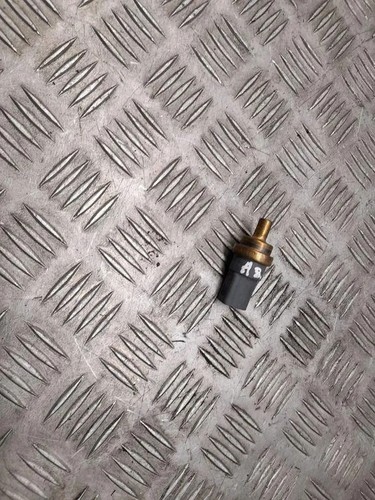 AUDI A8 D2 4D2, 4D8 Kühlmitteltemperatursensor 06A919501A 4.00 Petrol 33486938