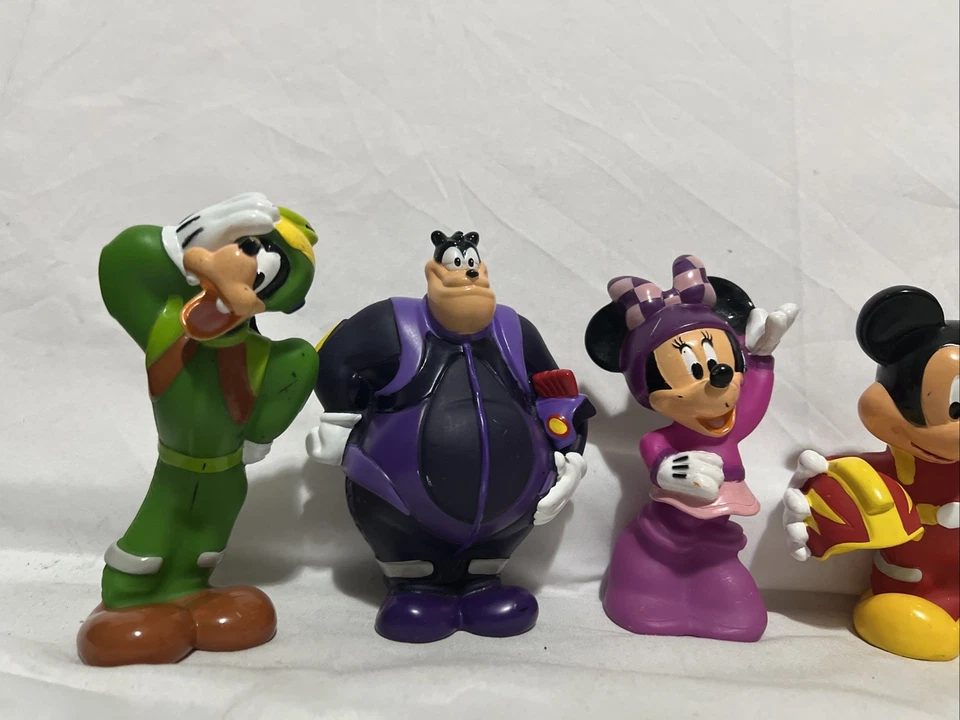 Набор фигурок Disney Mickey Mouse And The Roadster Racers ЛОТ 6  - Изображение 2 из 4