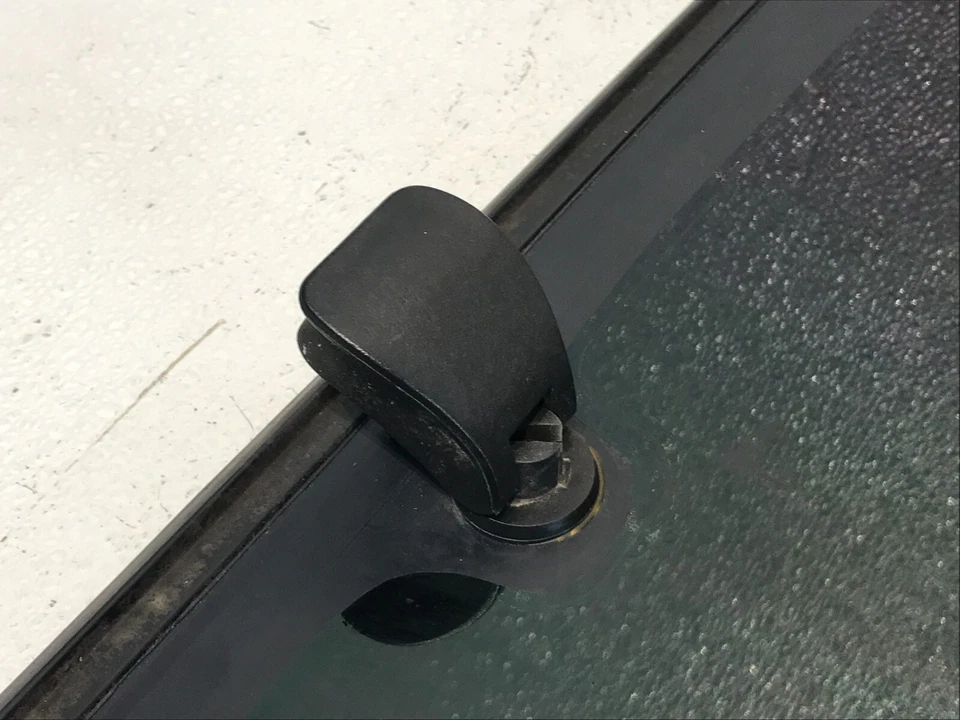 Chevrolet Silverado 2500HD 2001-06 conductor izquierdo puerta trasera ventana de vidrio OEM Foto 3 de 3