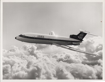 BEA BRITISH EUROPEAN AIRWAYS TRIDENT TWO 2 G-AVFI LARGE VINTAGE PHOTO AIRLINE