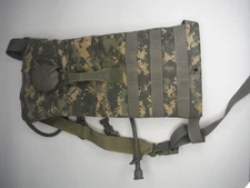 USGI ARMY ISSUE HYDRATION CARRIER MOLLE II ACU DIGITAL UCP CAMELBAK WATER PACK