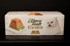 Fancy Feast Gems Pate Cat Food - 8 Pack - 16 Gems (Chicken, Beef, Salmon, Tuna)