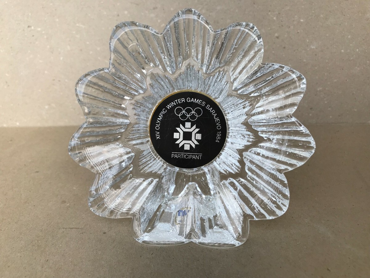 Pin's Flocon De Neige JO Sarajevo 1984 - Jeux Olympiques D'hiver - Occasion