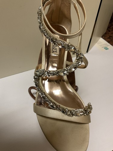 Badgley Mischka “Simona” Rhinestone, Ivory Satin Wedge Sandals, Women’s 9M - Picture 7 of 17