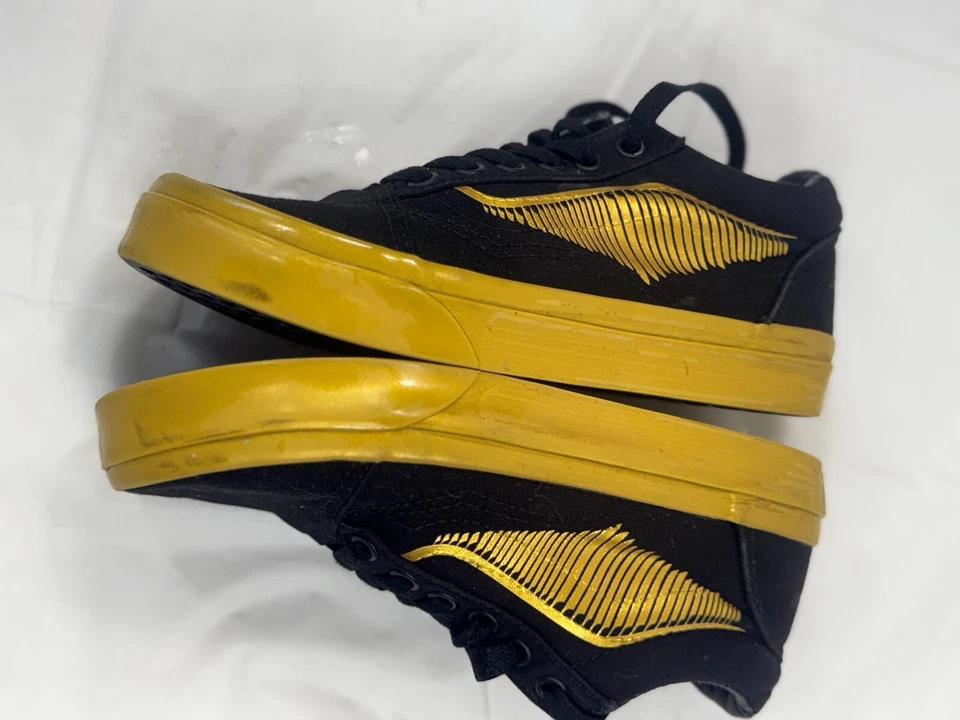 Zapatos Vans Harry Potter Old Skool Golden Snitch niños negros y dorados talla 1 Foto 2 de 4
