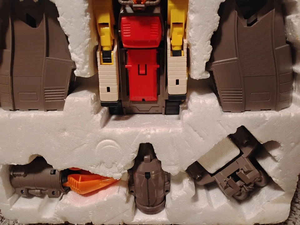 Vintage 1984 Transformers Autobot Defense Base / Omega Supreme - Image 4 of 4