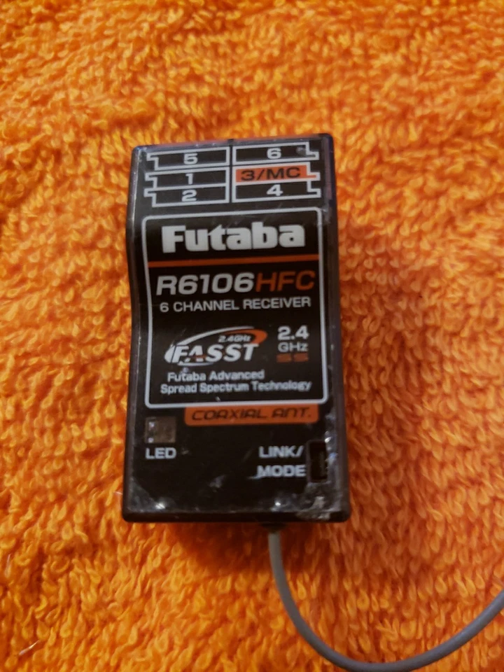 Futaba Receiver - 6 Channel R6106HFC FASST technology Rx -  JT25 - Image 2 of 4