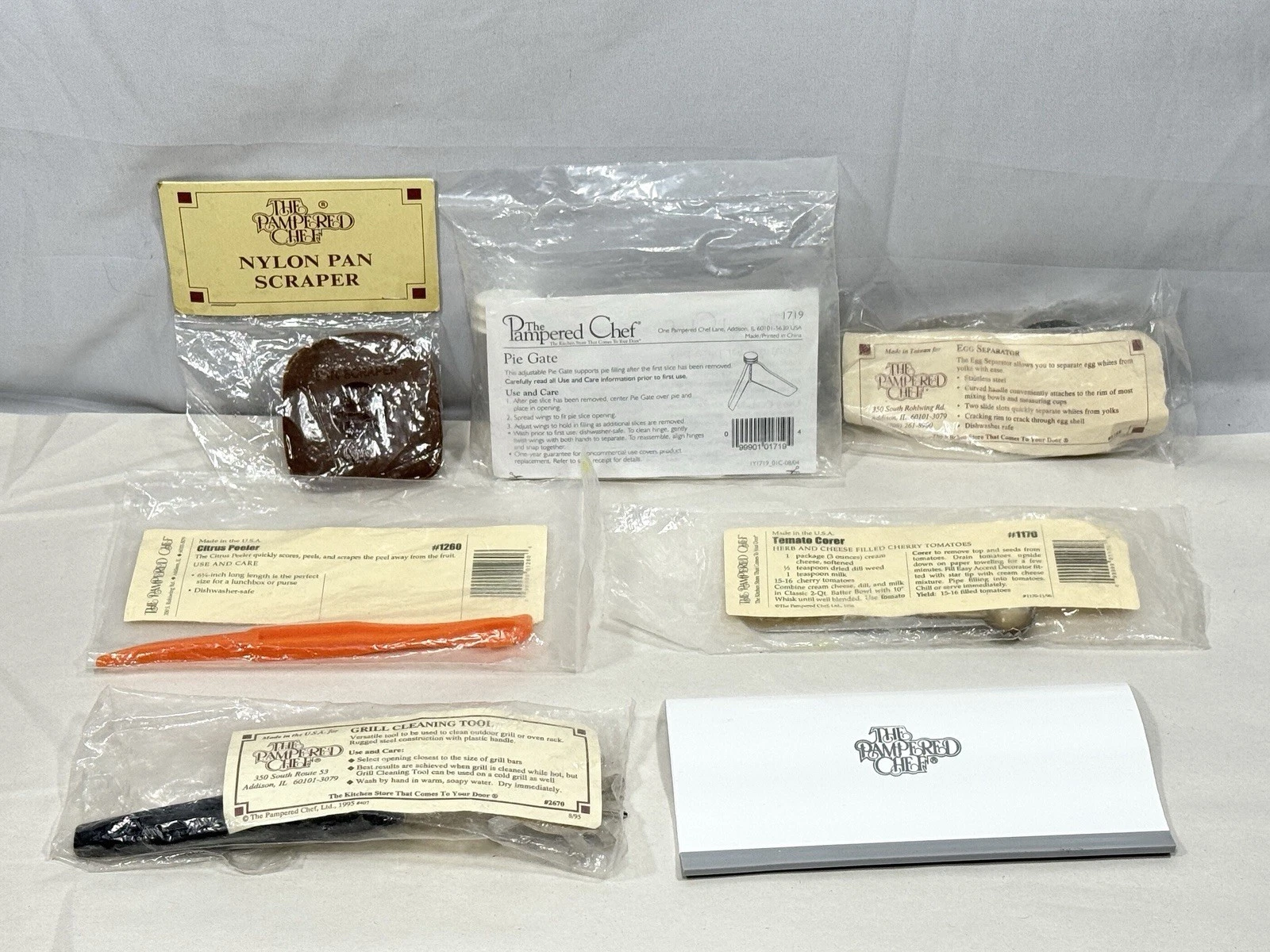 Lot of 7 Vintage Pampered Chef Kitchen Gadgets Tools Scraper Corer Peeler Gate